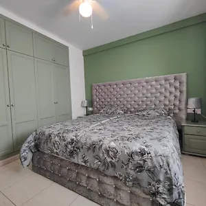 1 Bedroom In The Center Of Apartment Caleta De Fuste