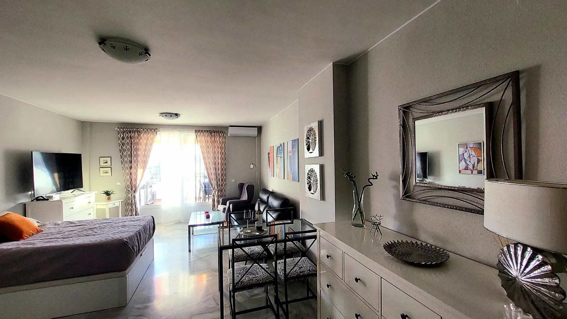 Estudio Pasodoble. Pueblo Evita Benalmadena Apartment